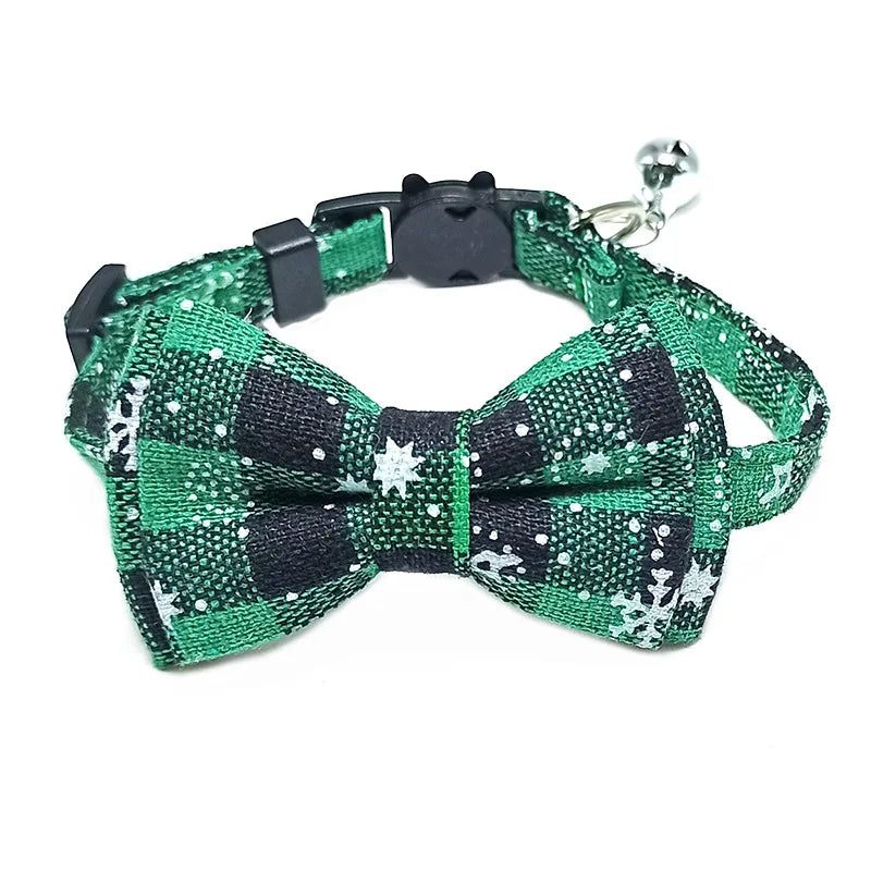 Pet Breakaway Cat Collar Bow Tie and Bell Cute Plaid Christmas Red Elastic Adjustable Collar With Sash Small Bell For Cats