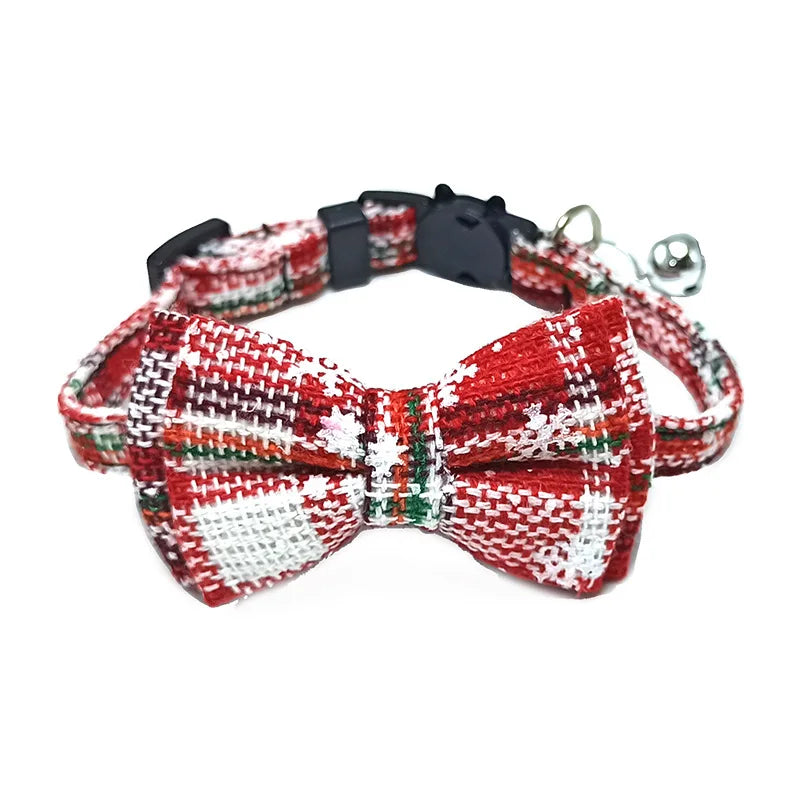 Pet Breakaway Cat Collar Bow Tie and Bell Cute Plaid Christmas Red Elastic Adjustable Collar With Sash Small Bell For Cats