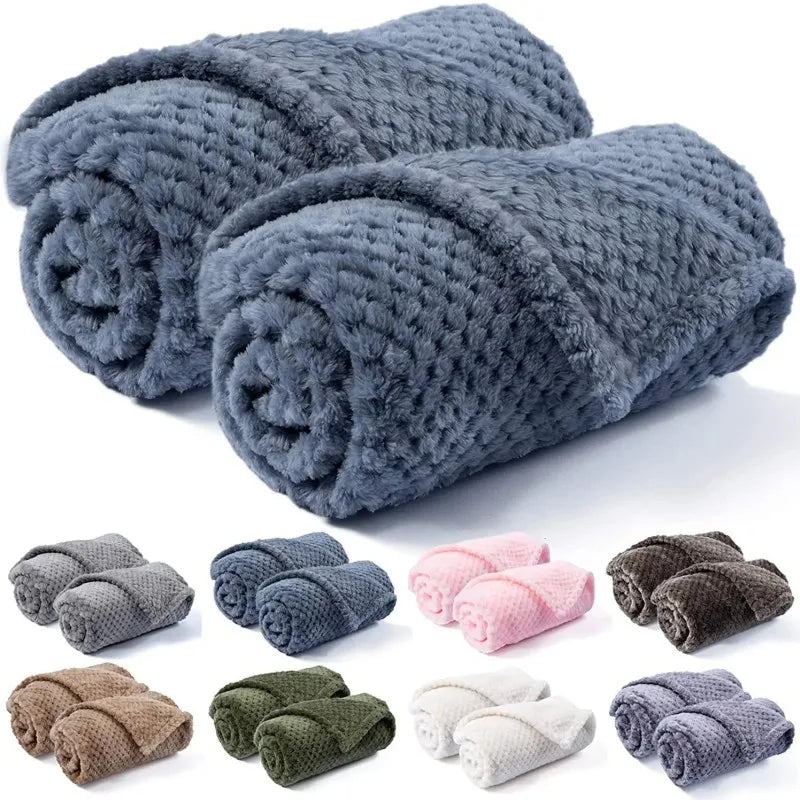 Warm Soft Fuzzy Blankets for Puppy Small Medium Dogs Fleece Kitten Cats Plush Throws for Bed Couch Sofa Blanket Suit For Winter