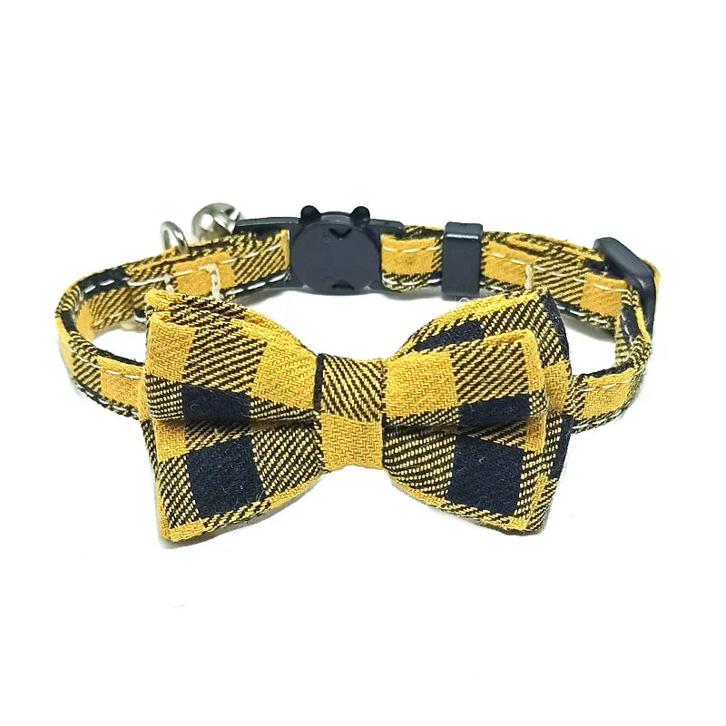 Pet Breakaway Cat Collar Bow Tie and Bell Cute Plaid Christmas Red Elastic Adjustable Collar With Sash Small Bell For Cats