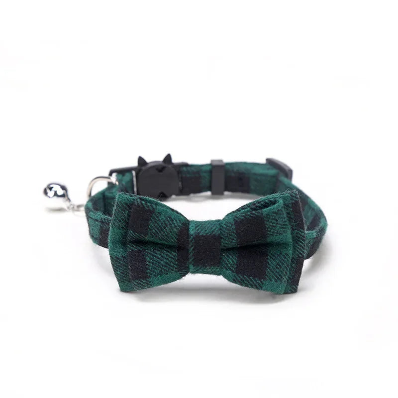 Pet Breakaway Cat Collar Bow Tie and Bell Cute Plaid Christmas Red Elastic Adjustable Collar With Sash Small Bell For Cats