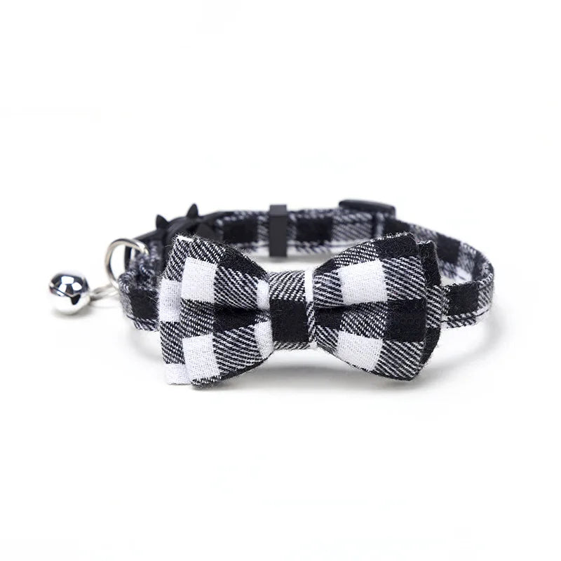 Pet Breakaway Cat Collar Bow Tie and Bell Cute Plaid Christmas Red Elastic Adjustable Collar With Sash Small Bell For Cats