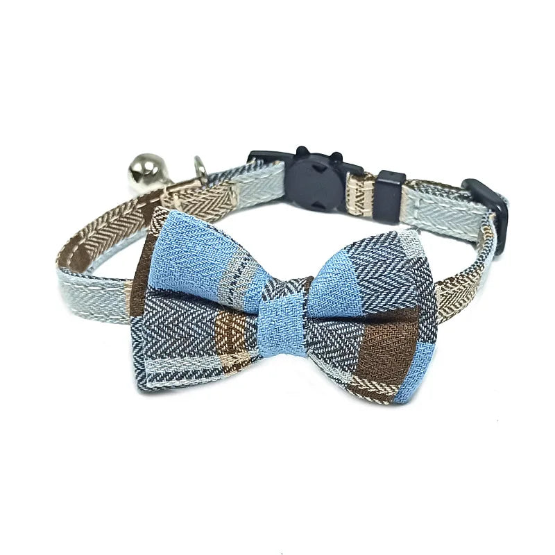 Pet Breakaway Cat Collar Bow Tie and Bell Cute Plaid Christmas Red Elastic Adjustable Collar With Sash Small Bell For Cats