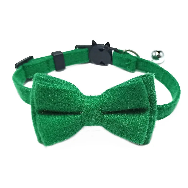 Pet Breakaway Cat Collar Bow Tie and Bell Cute Plaid Christmas Red Elastic Adjustable Collar With Sash Small Bell For Cats